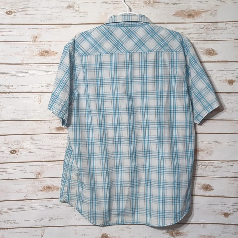 Men's Button Up - Picture 4 of 4